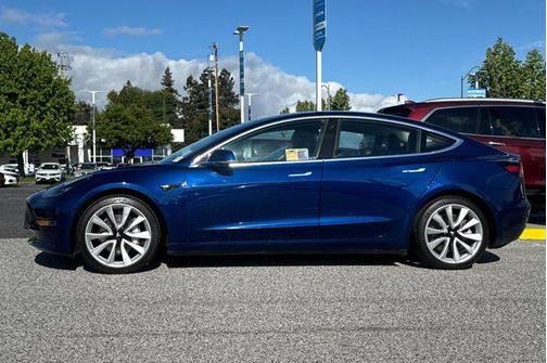 Deep Blue Metallic 2018 Tesla Model 3 Long Range