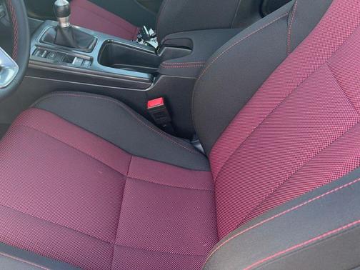 Platinum White Pearl 2026 Honda Civic Si Base