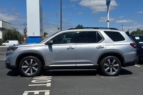 Lunar Silver Metallic 2024 Honda Pilot Touring 8-Passenger