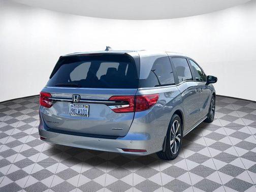 2024 Honda Odyssey Touring
