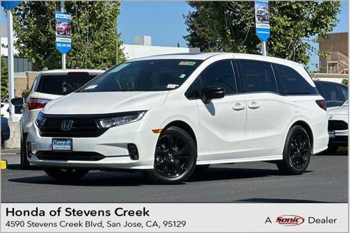 Platinum White Pearl 2024 Honda Odyssey Sport