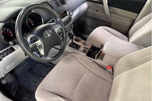 2012 Toyota Highlander SE