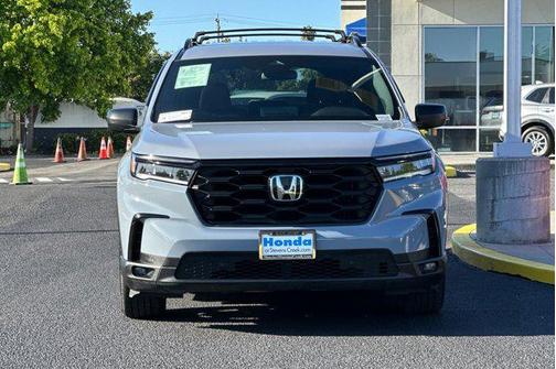 Sonic Gray Pearl 2023 Honda Pilot AWD Sport