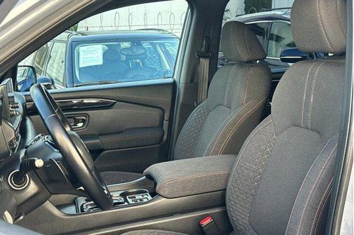 Sonic Gray Pearl 2023 Honda Pilot AWD Sport