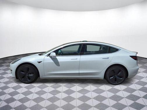 2019 Tesla Model 3 Standard Range
