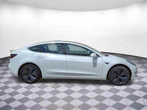 2019 Tesla Model 3 Standard Range