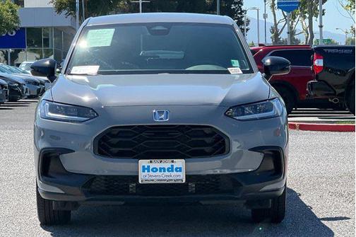 Urban Gray Pearl 2024 Honda HR-V AWD Sport