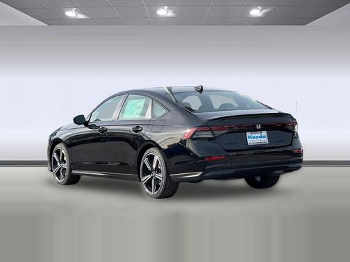 Crystal Black Pearl 2026 Honda Accord Hybrid Sport