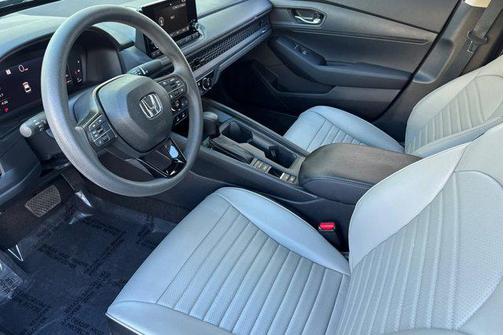 2025 Honda Accord LX 1.5T