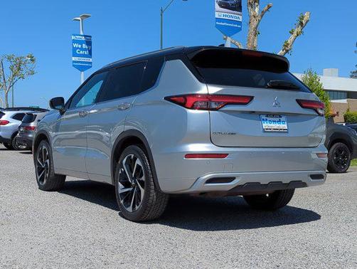 2023 Mitsubishi Outlander SEL 2.5 2WD