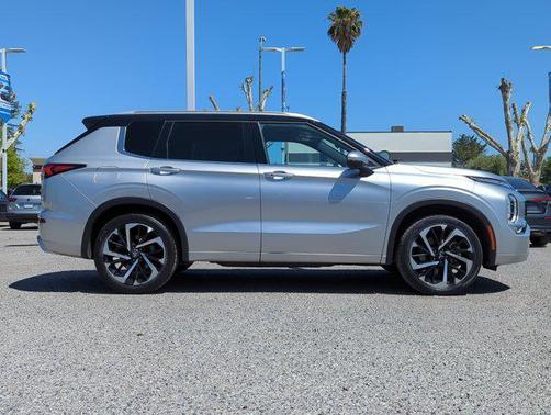 2023 Mitsubishi Outlander SEL 2.5 2WD