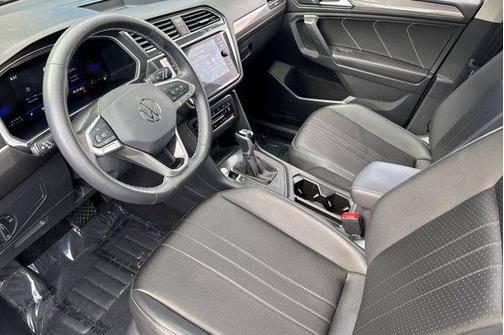 2024 Volkswagen Tiguan 2.0T SE