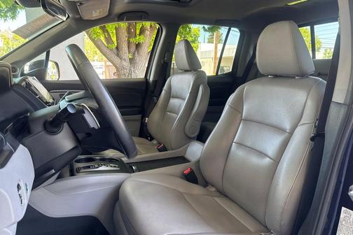 Obsidian Blue Pearl 2023 Honda Ridgeline RTL