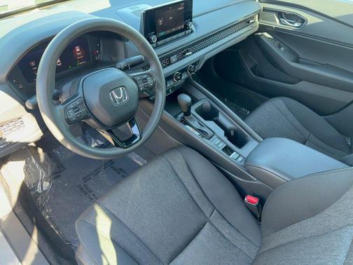 Solar Silver Metallic 2024 Honda Accord EX