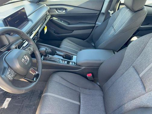 Crystal Black Pearl 2026 Honda Accord Hybrid Sport