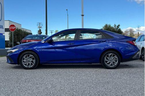 2024 Hyundai ELANTRA HEV Blue