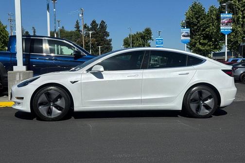 Pearl White Multi-Coat 2018 Tesla Model 3 Long Range