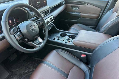 Ash Green Metallic 2026 Honda Pilot TrailSport
