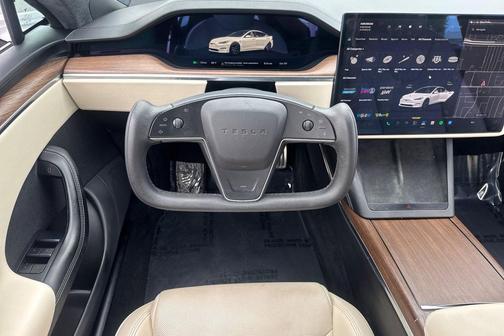 Pearl White Multi-Coat 2023 Tesla Model S Standard Range