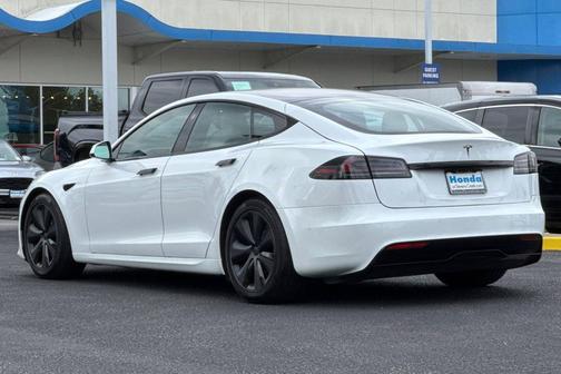 Pearl White Multi-Coat 2023 Tesla Model S Standard Range