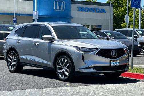 Lunar Silver Metallic 2022 Acura MDX Technology Package