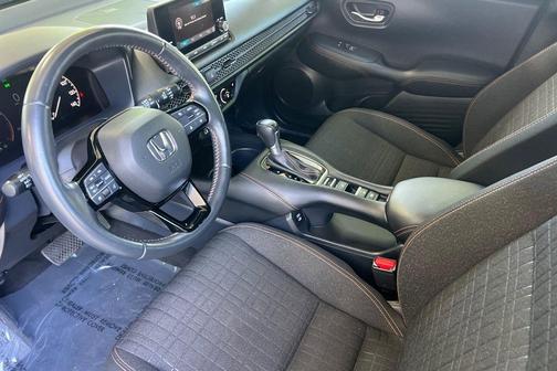 Crystal Black Pearl 2024 Honda HR-V 2WD Sport