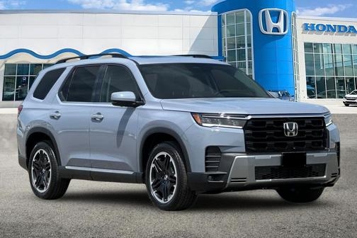 Sonic Gray Pearl 2026 Honda Pilot Touring 8-Passenger