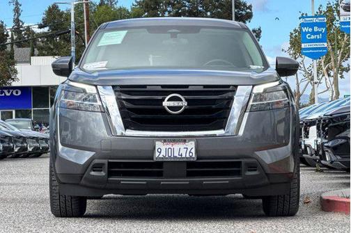 2022 Nissan Pathfinder S 2WD