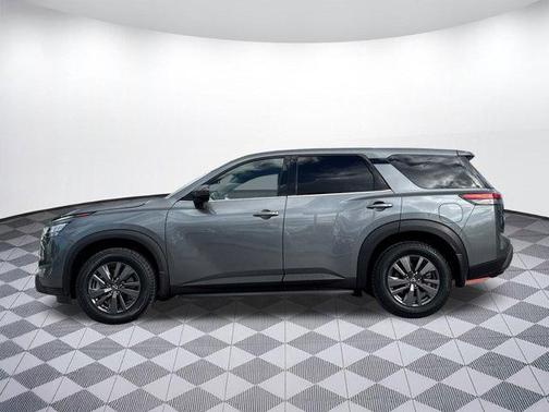 2022 Nissan Pathfinder S 2WD
