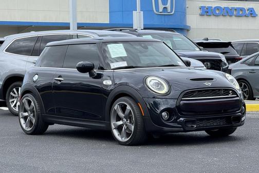 MINI Yours Enigmatic Black Metallic 2020 MINI Hardtop Cooper S