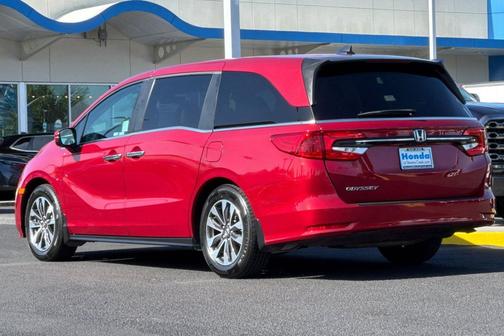 Radiant Red Metallic II 2022 Honda Odyssey EX-L