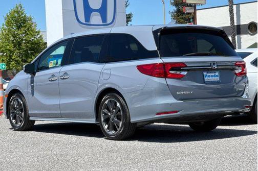 Obsidian Blue Pearl 2023 Honda Odyssey Elite