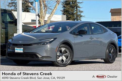 2024 Toyota Prius LE