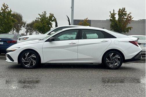 2025 Hyundai ELANTRA Sport