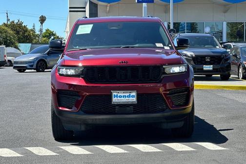 Velvet Red Pearlcoat 2023 Jeep Grand Cherokee Altitude