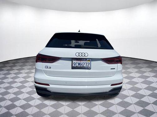 2022 Audi Q3 45 S line Premium