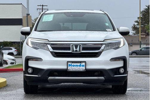Platinum White Pearl 2022 Honda Pilot Touring 8-Passenger