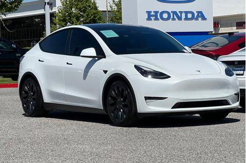 Pearl White Multi-Coat 2022 Tesla Model Y Performance Dual Motor All-Wheel Drive