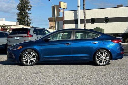 2017 Hyundai ELANTRA Limited