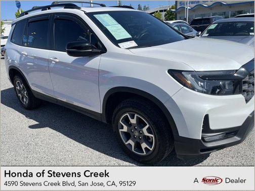 2023 Honda Passport AWD TrailSport