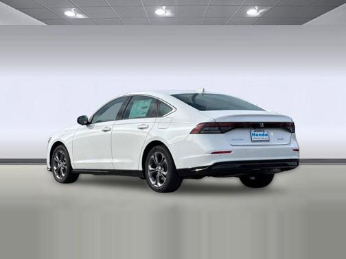 Platinum White Pearl 2026 Honda Accord Hybrid EX-L