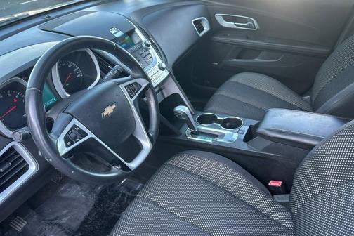 Mocha Steel Metallic 2010 Chevrolet Equinox LT