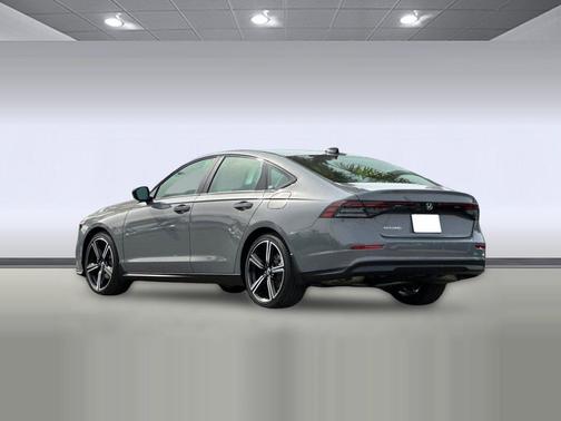 Urban Gray Pearl 2026 Honda Accord SE