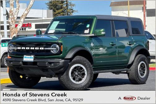 Eruption Green Metallic 2022 Ford Bronco Outer Banks