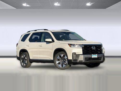 Platinum White Pearl 2026 Honda Pilot Elite