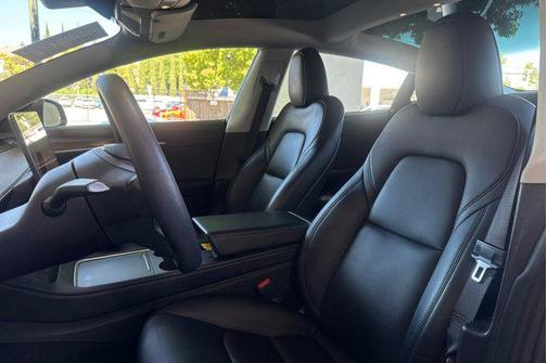 Gray 2023 Tesla Model 3 Standard Range