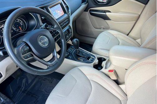 2020 Jeep Cherokee Latitude