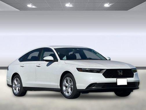 2025 Honda Accord LX 1.5T