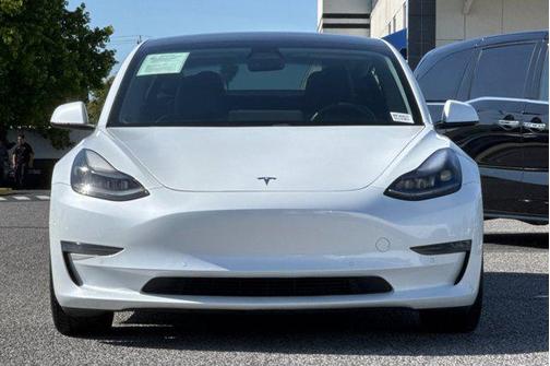 Pearl White Multi-Coat 2021 Tesla Model 3 Performance