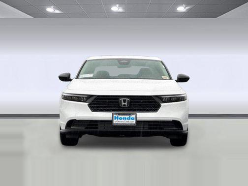 Frostline White Pearl 2026 Honda Accord SE